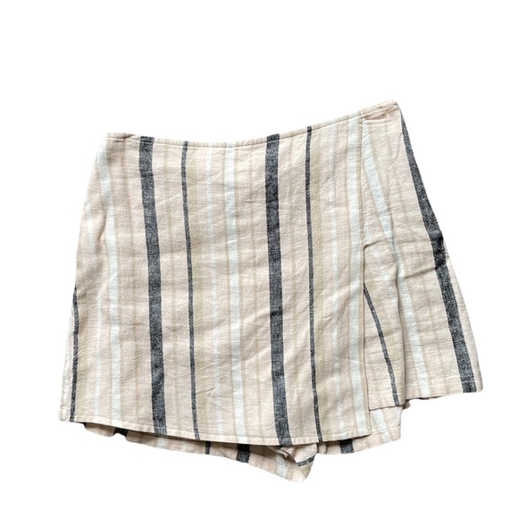 🌸Forever 21 multicolored striped linen blend skort - Picture 3 of 7